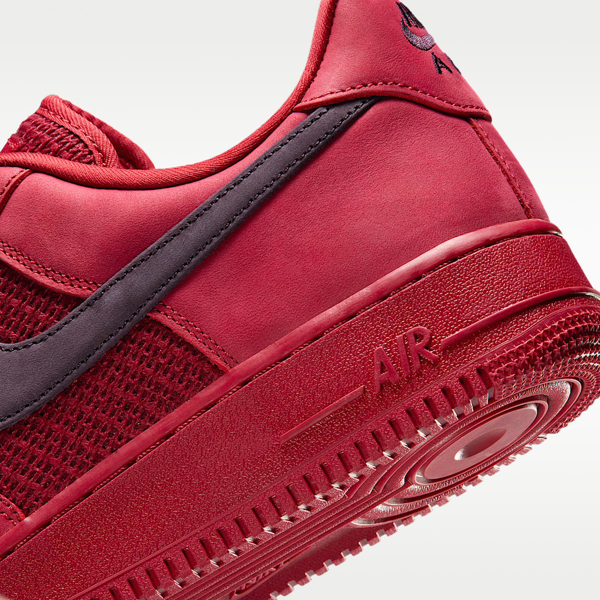 Air Force 1 '07 LV8 Shoes