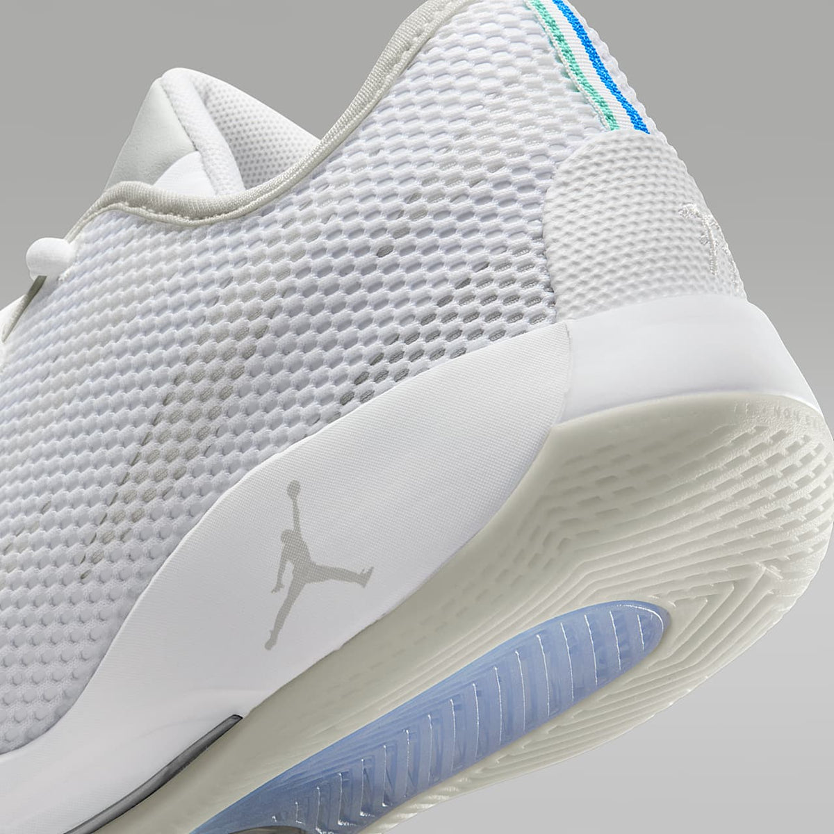Luka 77 Basketball Sneakers