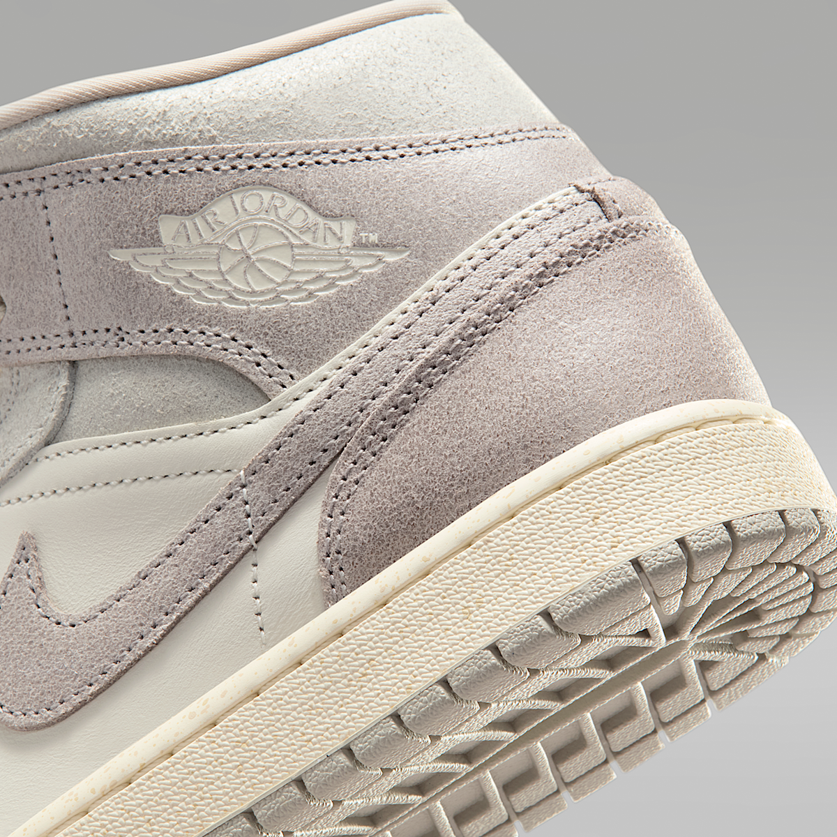 Air 1 Mid SE Shoes
