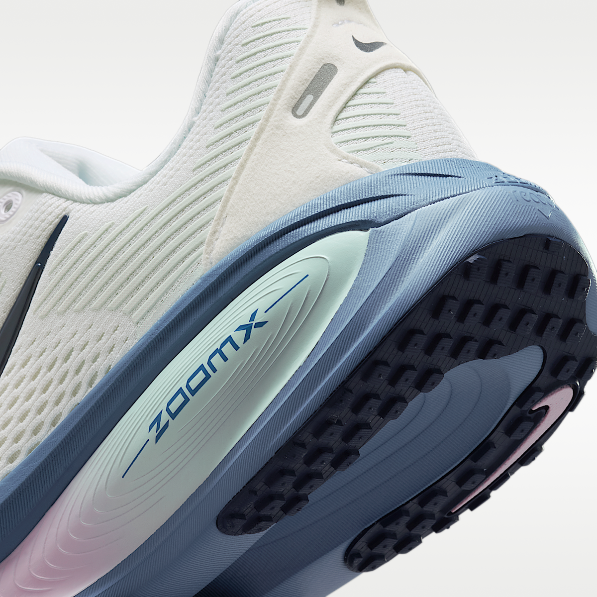 Vomero 18 Road Running Shoes