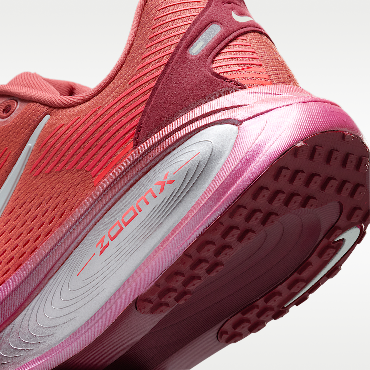 Vomero 18 SE Road Running Shoes