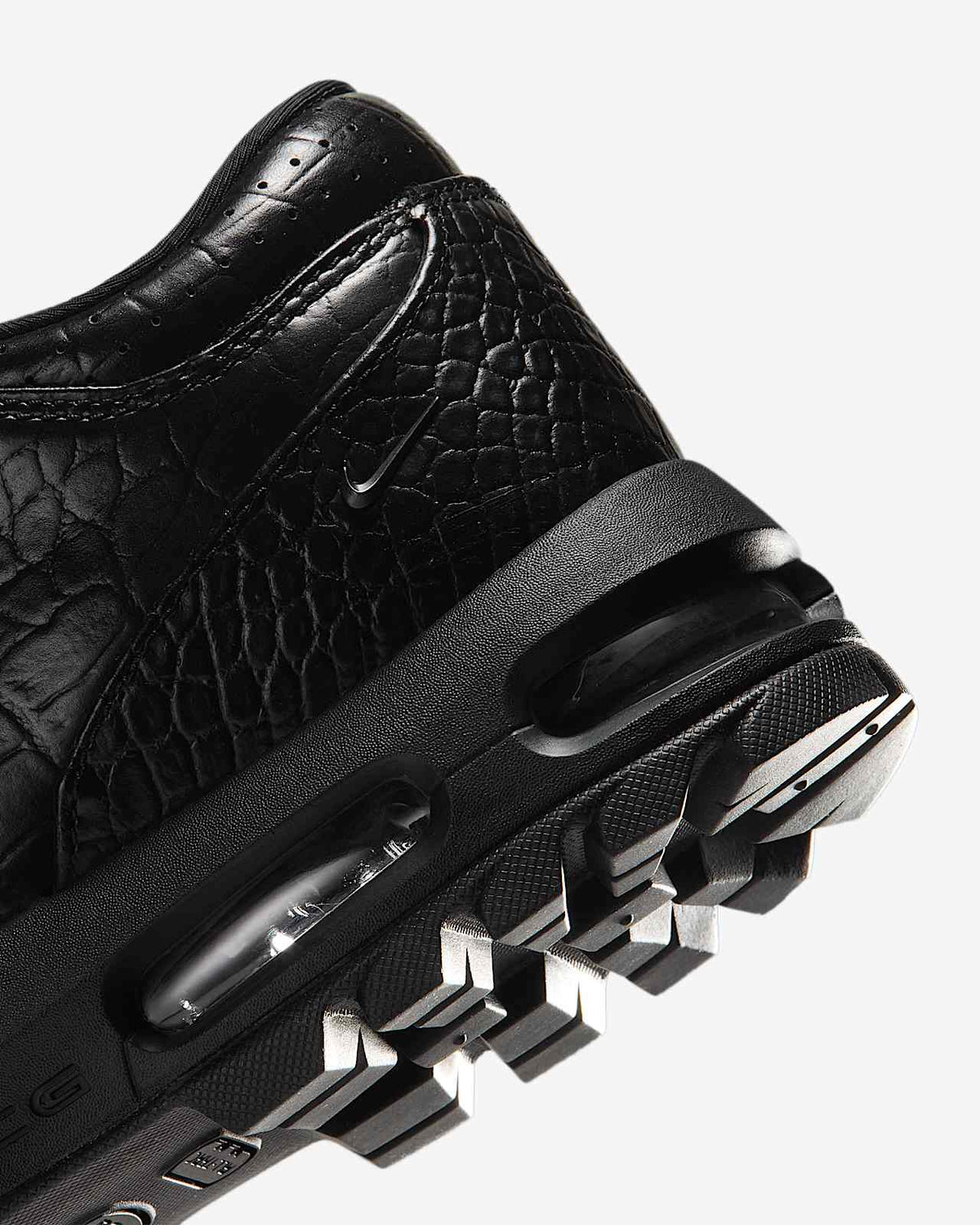 Nike Air Max Goadome Low Men's Shoes IV4517-001