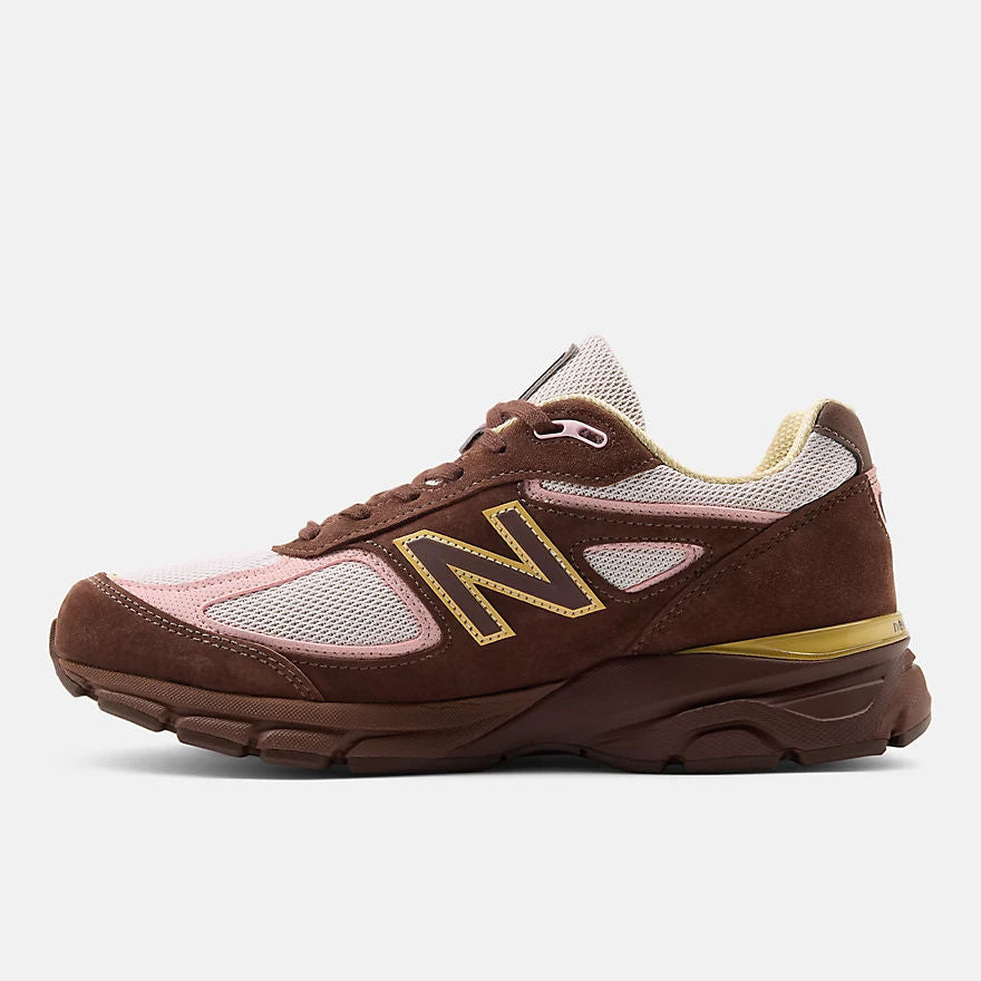 Unisex 990v4 Lifestyle Sneakers