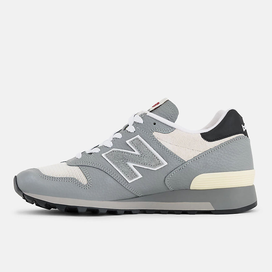 Unisex 1300 Lifestyle Sneakers