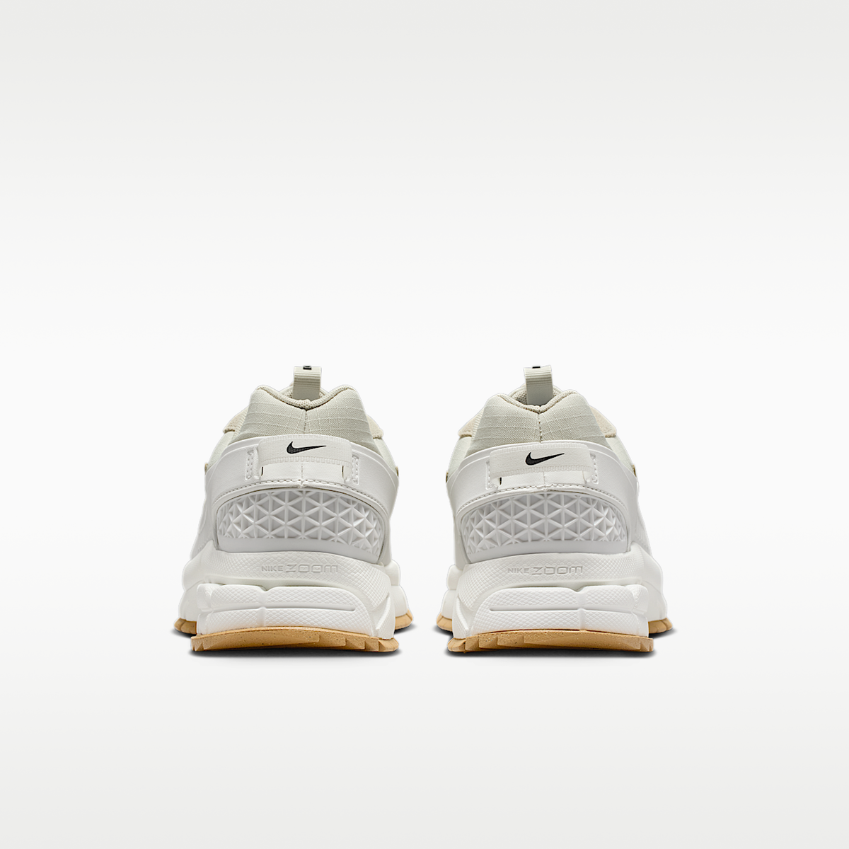Nike Zoom Vomero Roam Women's Shoes HQ2181