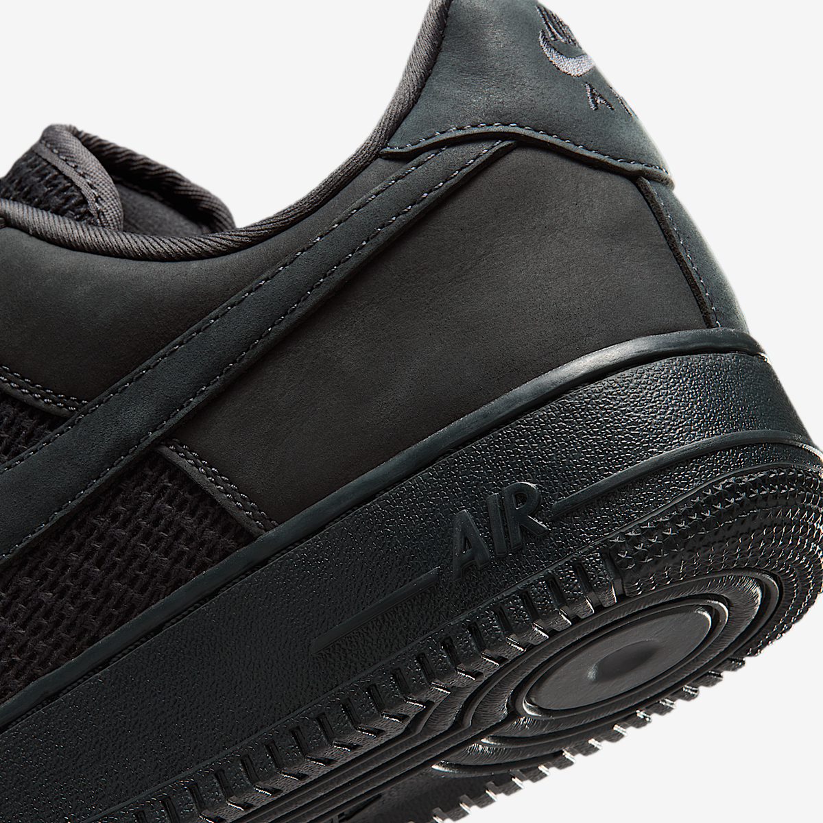 Air Force 1 '07 LV8 Shoes