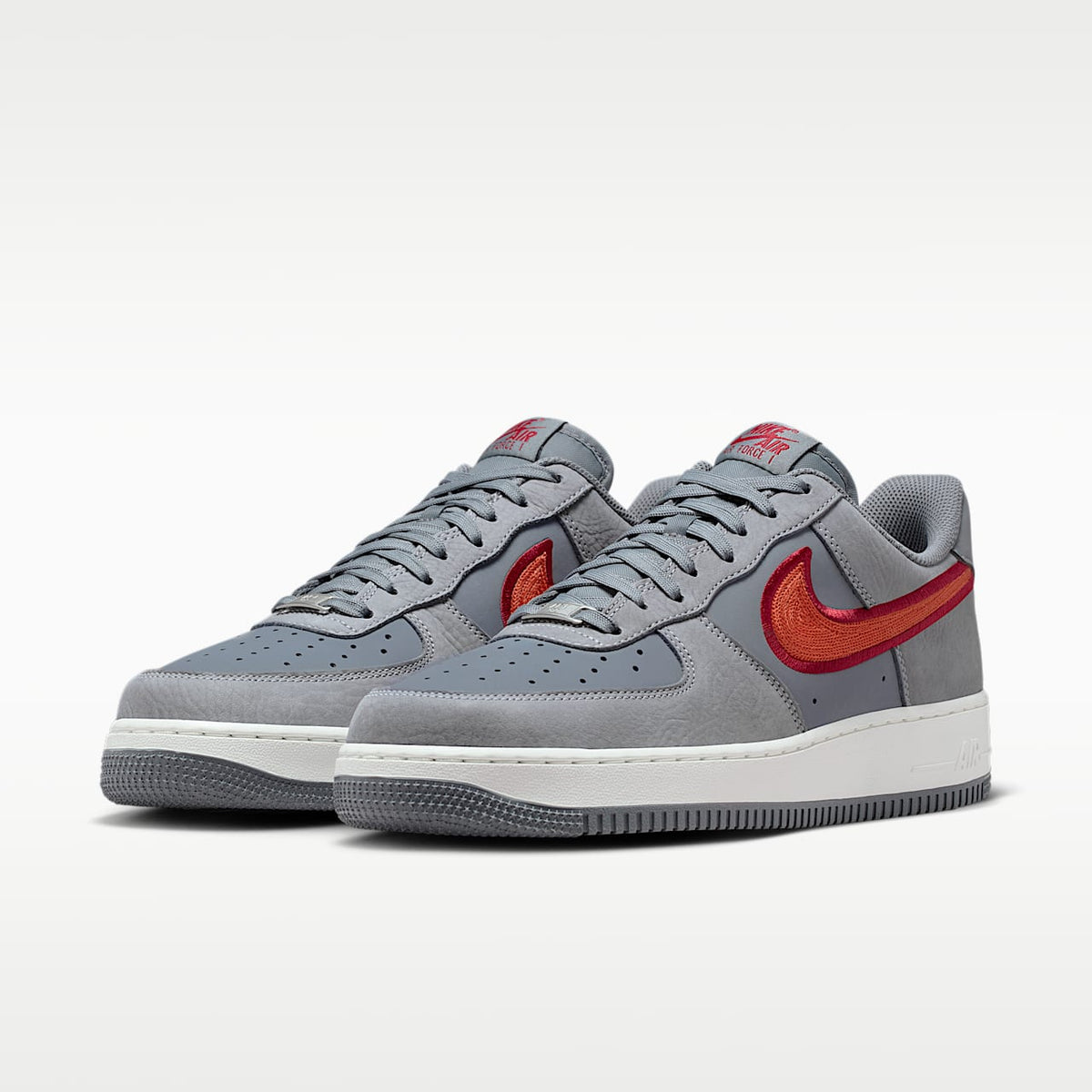 Air Force 1 '07 LV8 Sneakers