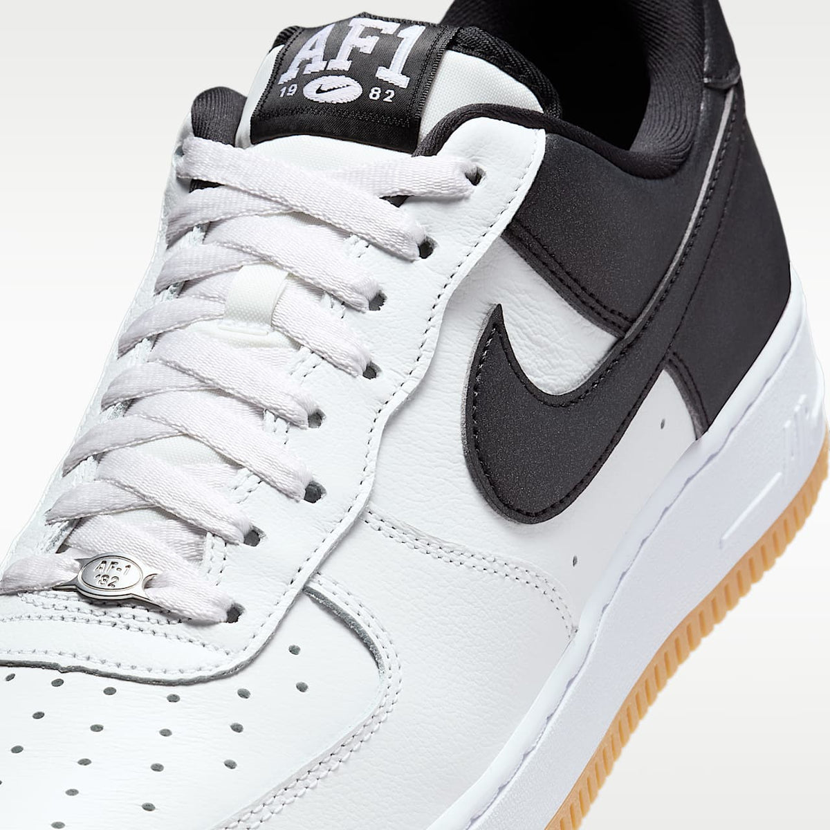 Air Force 1 '07 LV8 Shoes