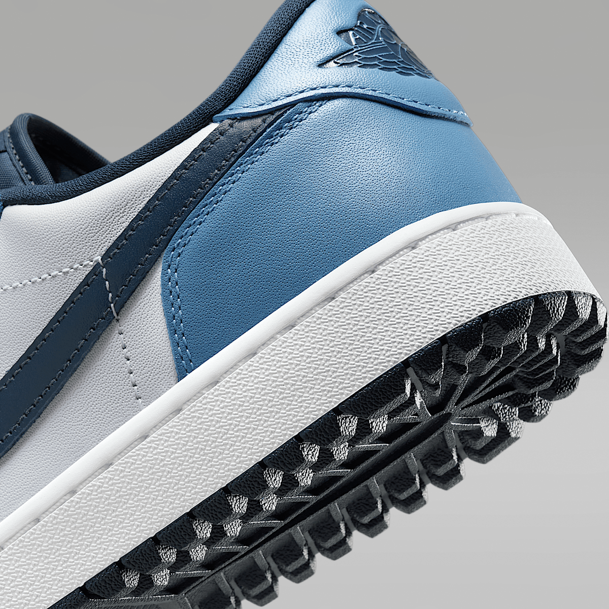 Air Jordan 1 Low G Sneakers