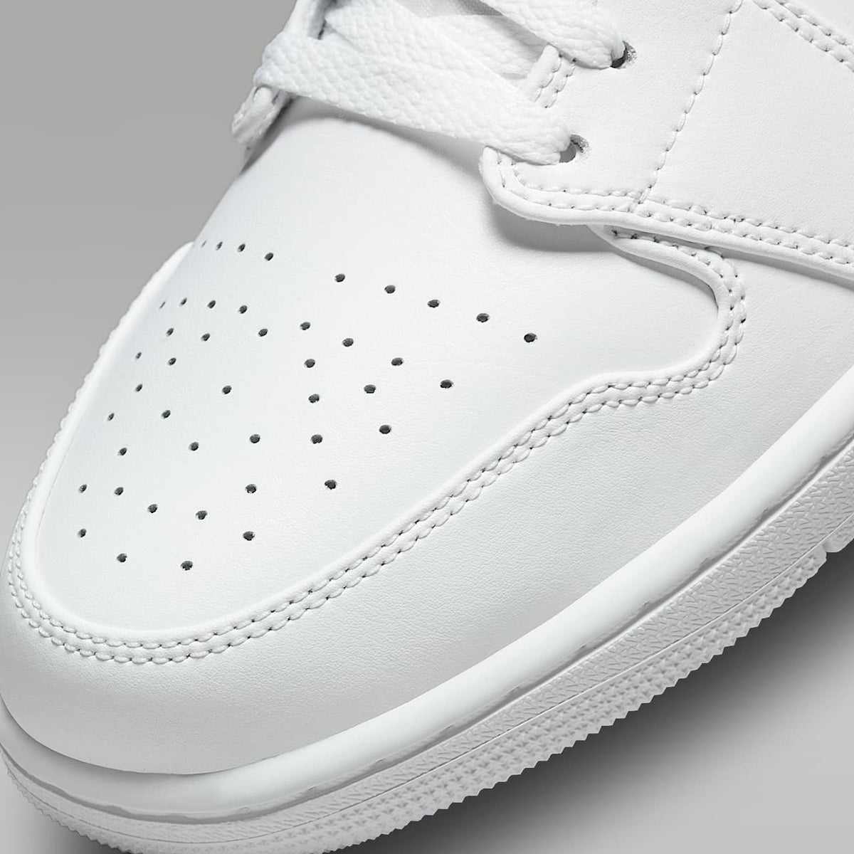 Air Jordan 1 Low Sneakers
