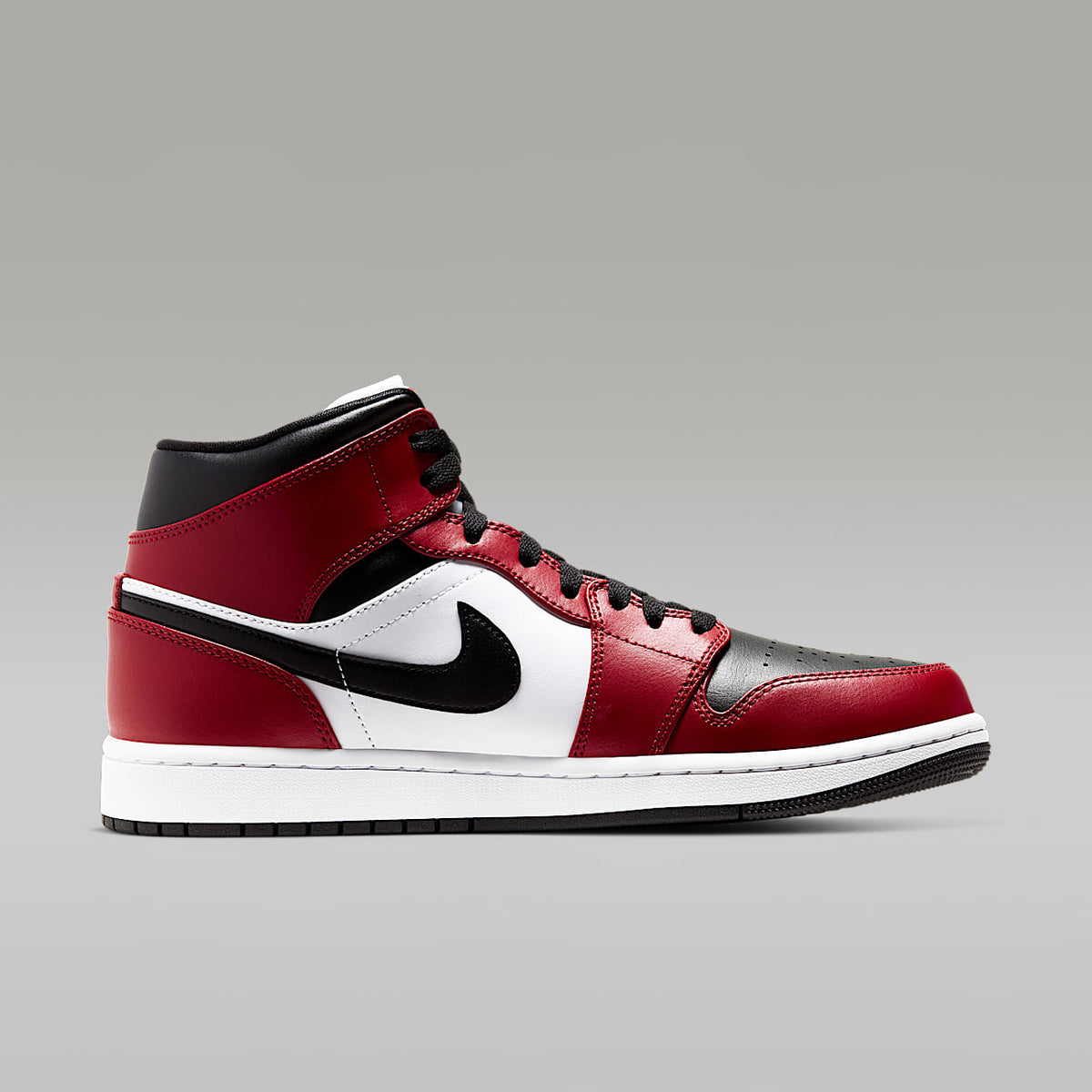 Air Jordan 1 Mid Sneakers