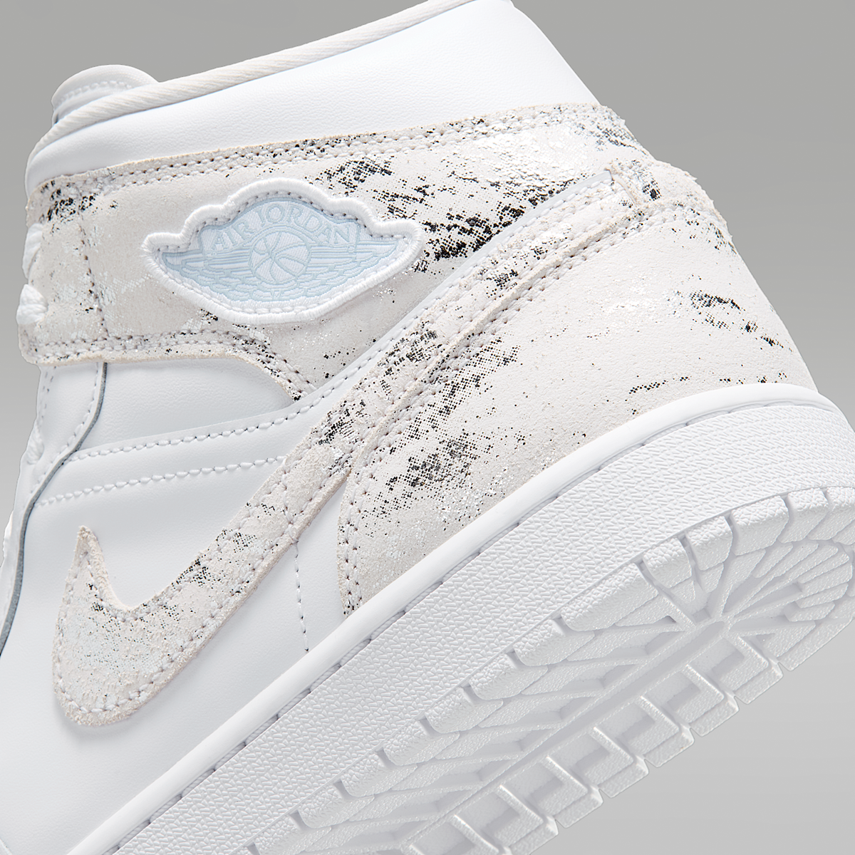 Air 1 Mid SE Shoes