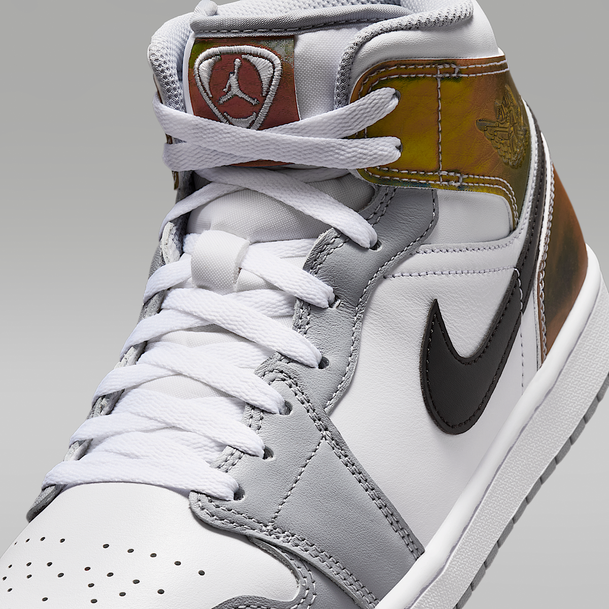 Air 1 Mid SE Shoes