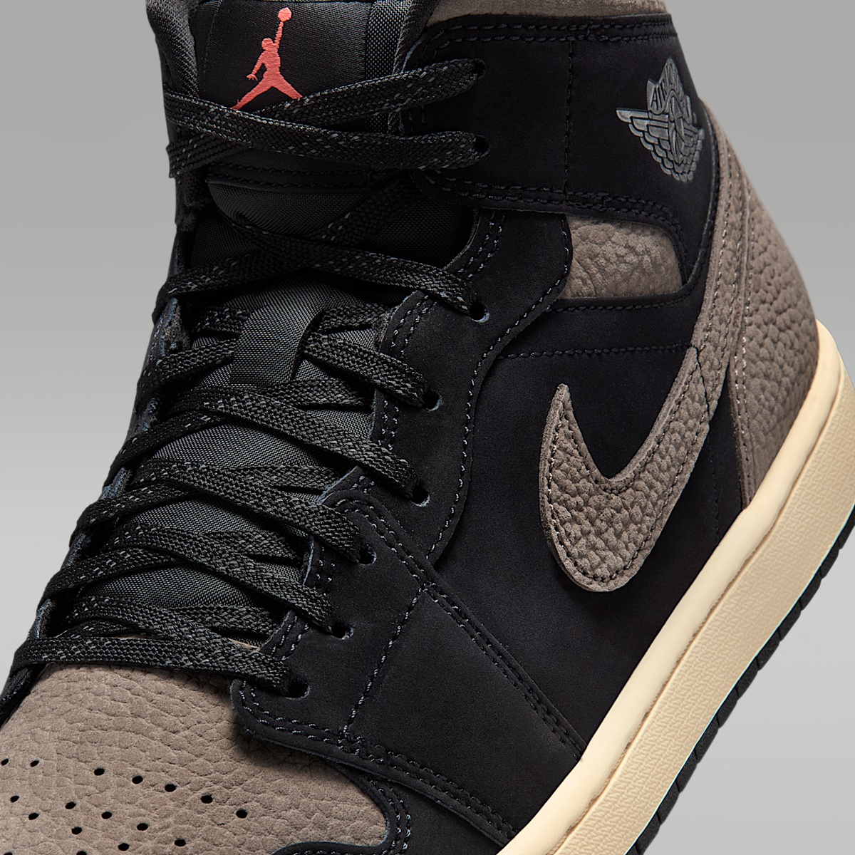 Air 1 Mid SE Shoes