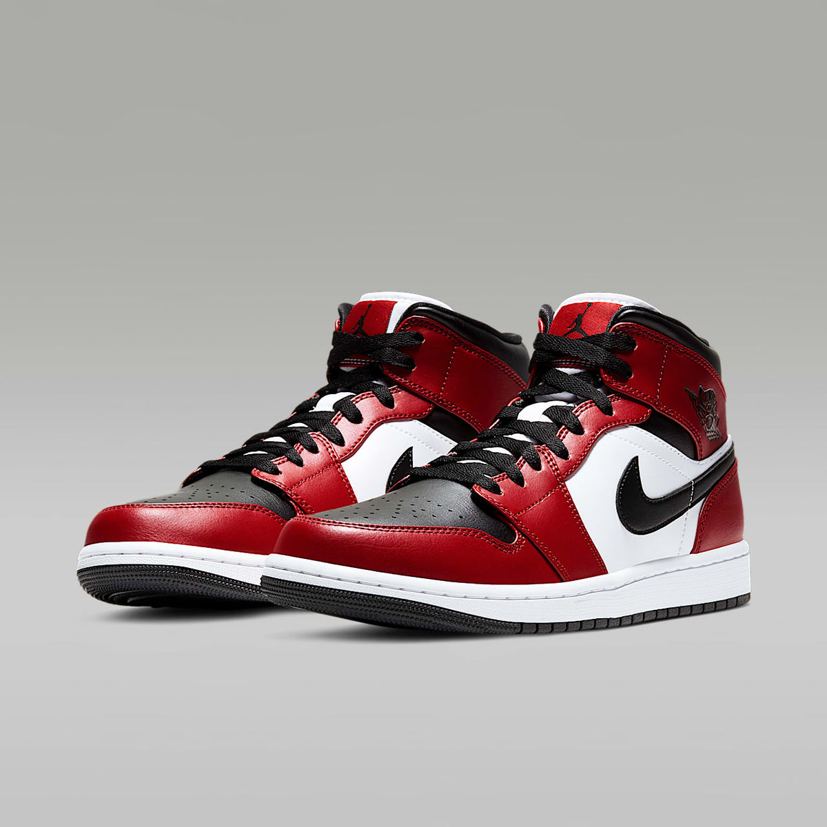Air Jordan 1 Mid Sneakers