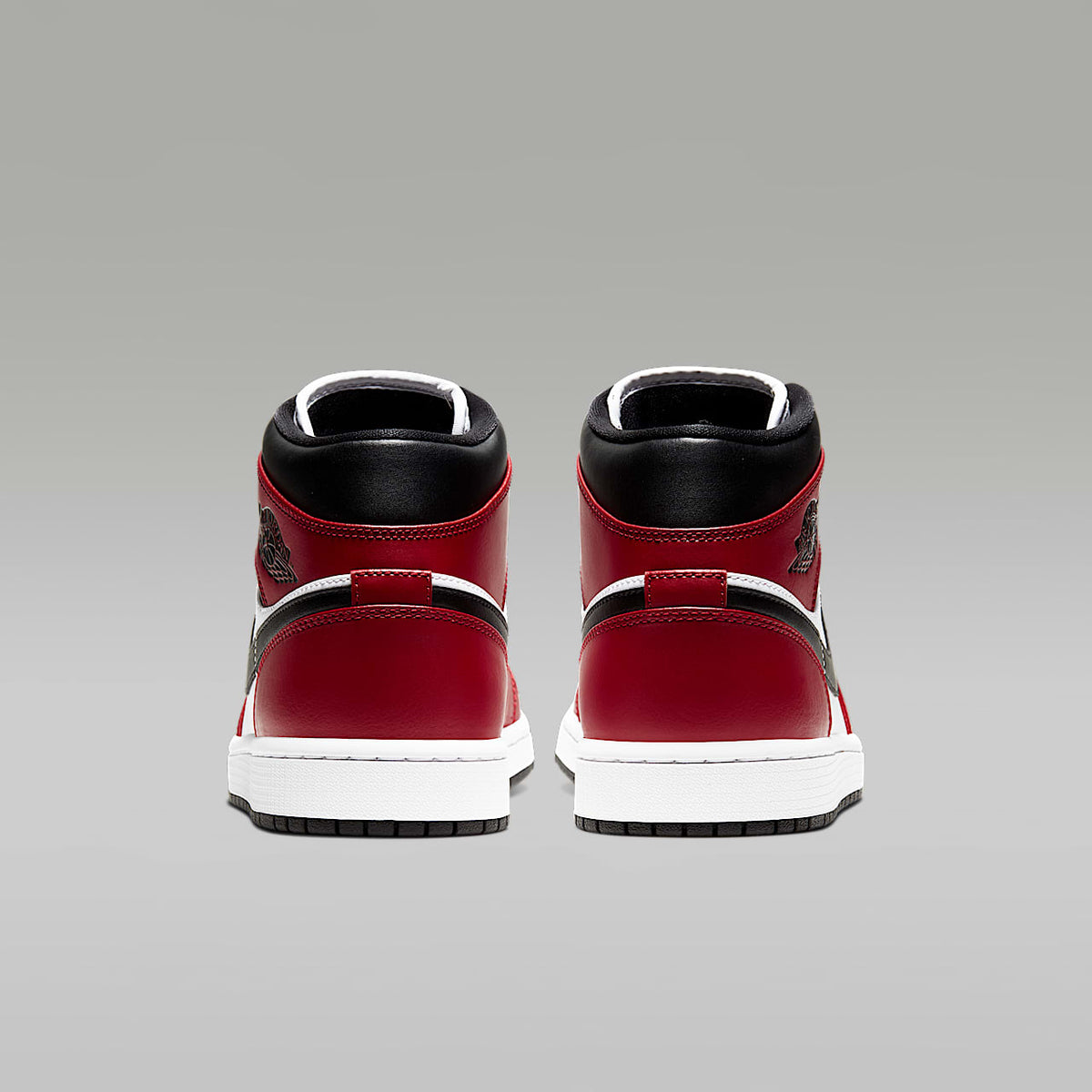 Air Jordan 1 Mid Sneakers