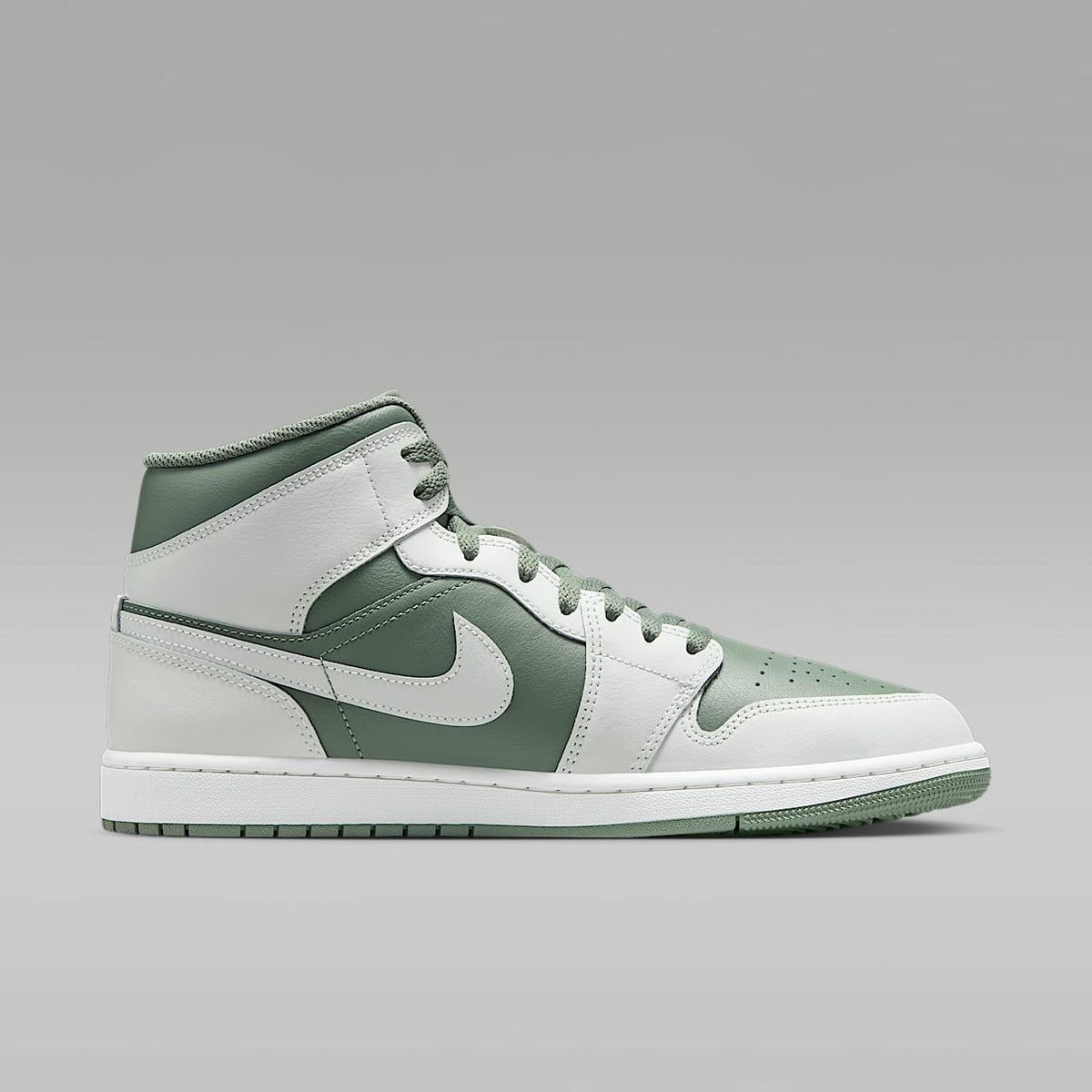 Air 1 Mid Sneakers