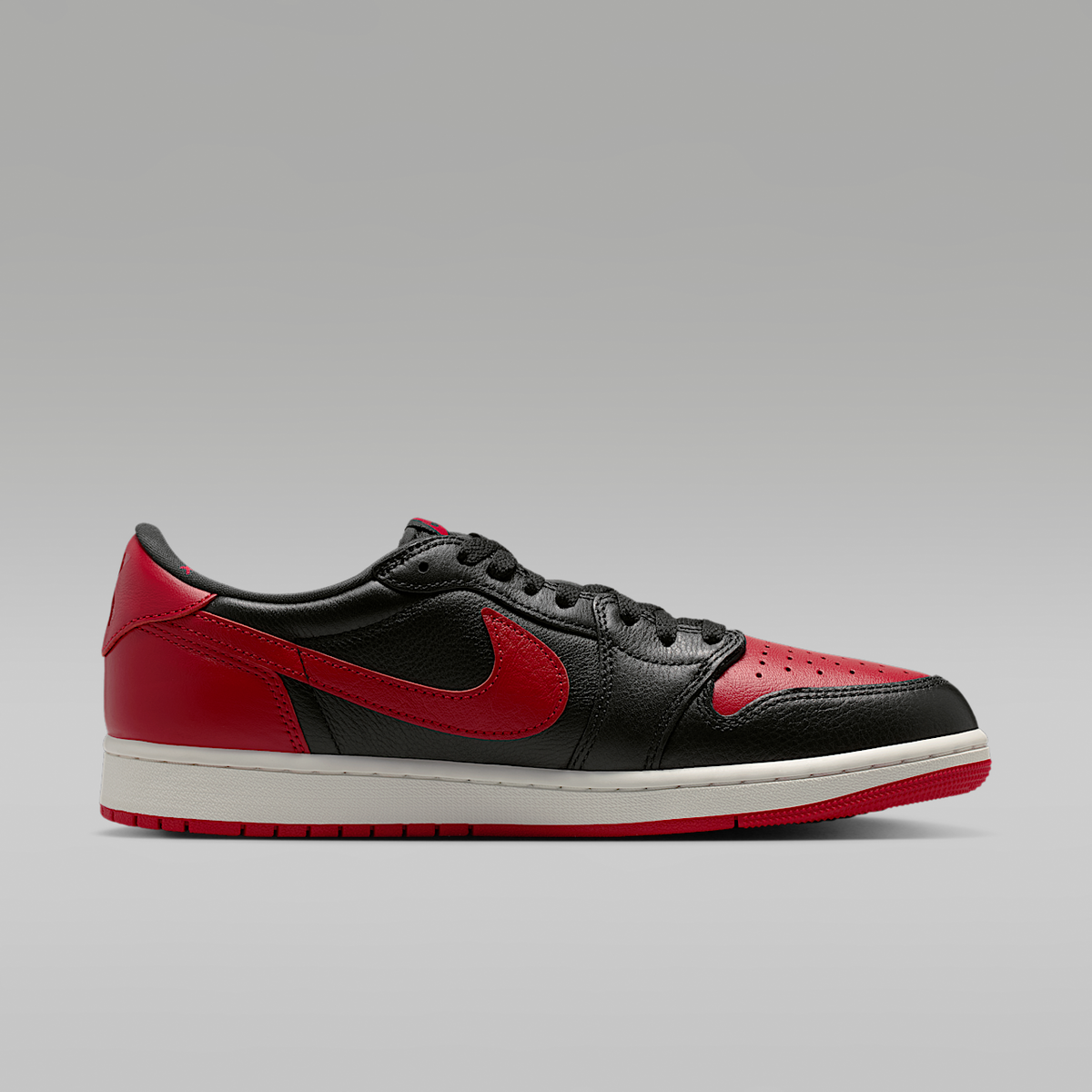 Air 1 Retro Low OG "Banned" Shoes