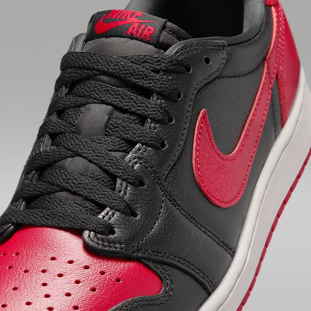 Air 1 Retro Low OG "Banned" Shoes