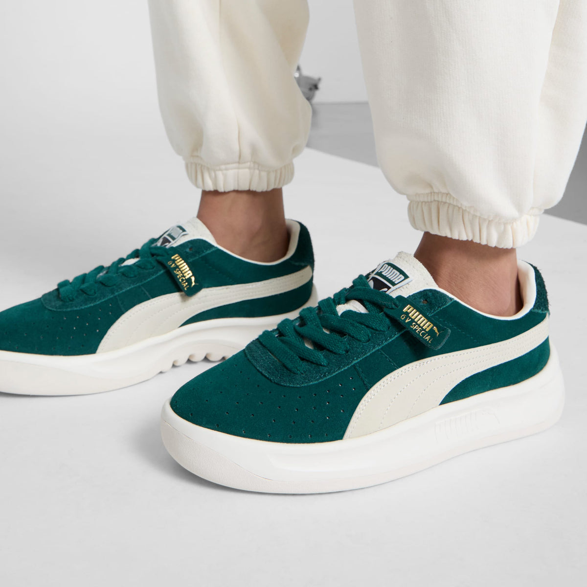 GV Special Suede Sneakers Sneakers