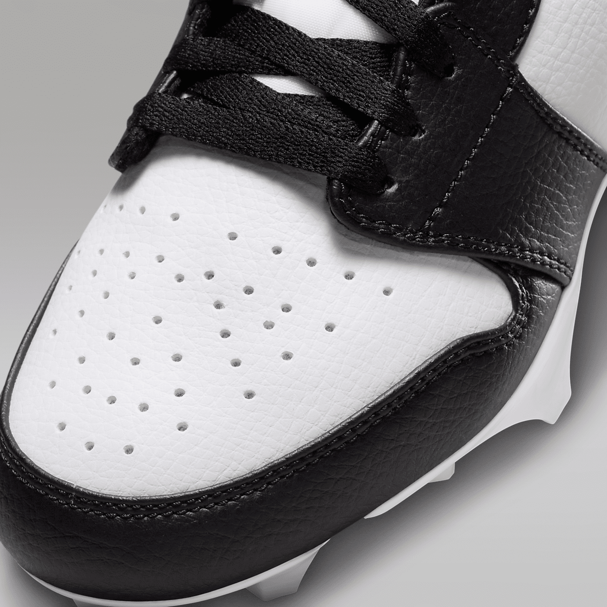 1 Low TD Football Cleats