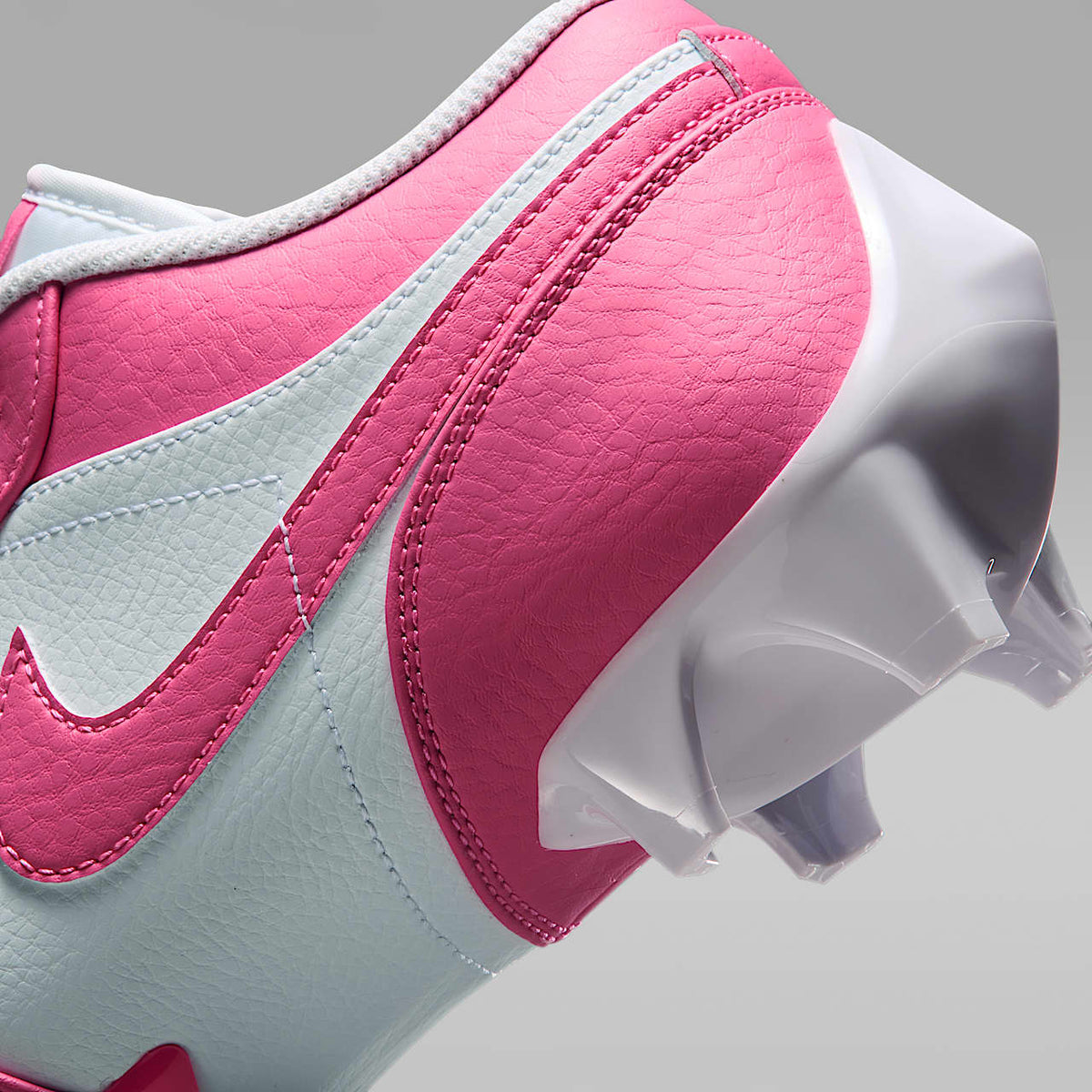 1 Low TD Football Cleats