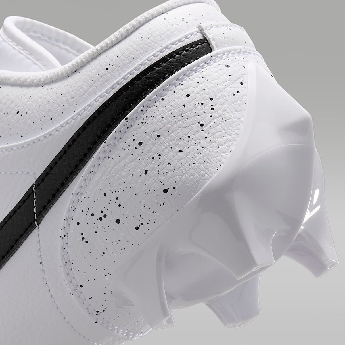 1 Low TD Football Cleats
