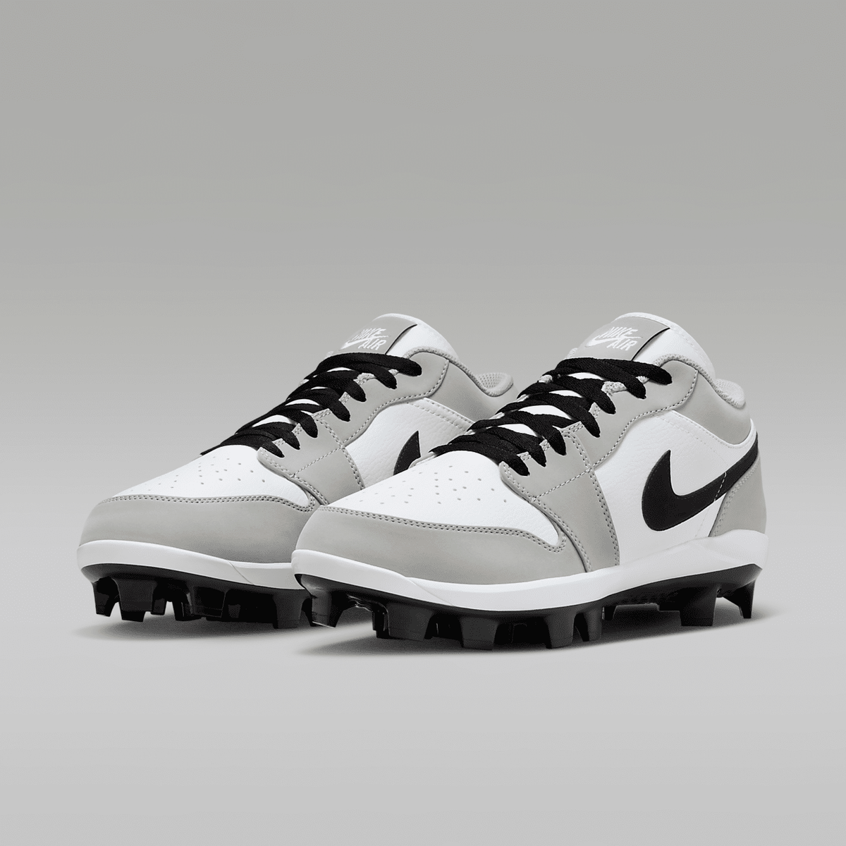 1 Retro MCS Low Men's Baseball Cleats Sneakers