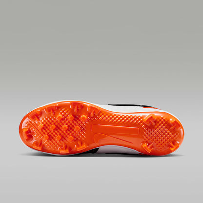 1 Retro MCS Low SE Sneakers