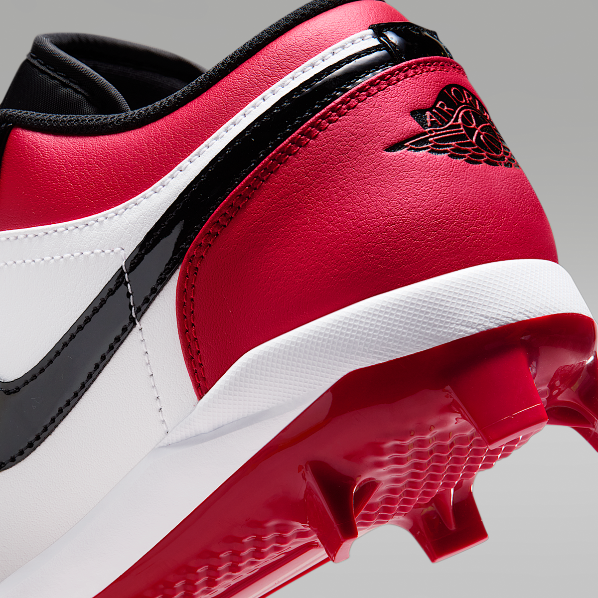 1 Retro MCS Low Men's Baseball Cleats Sneakers