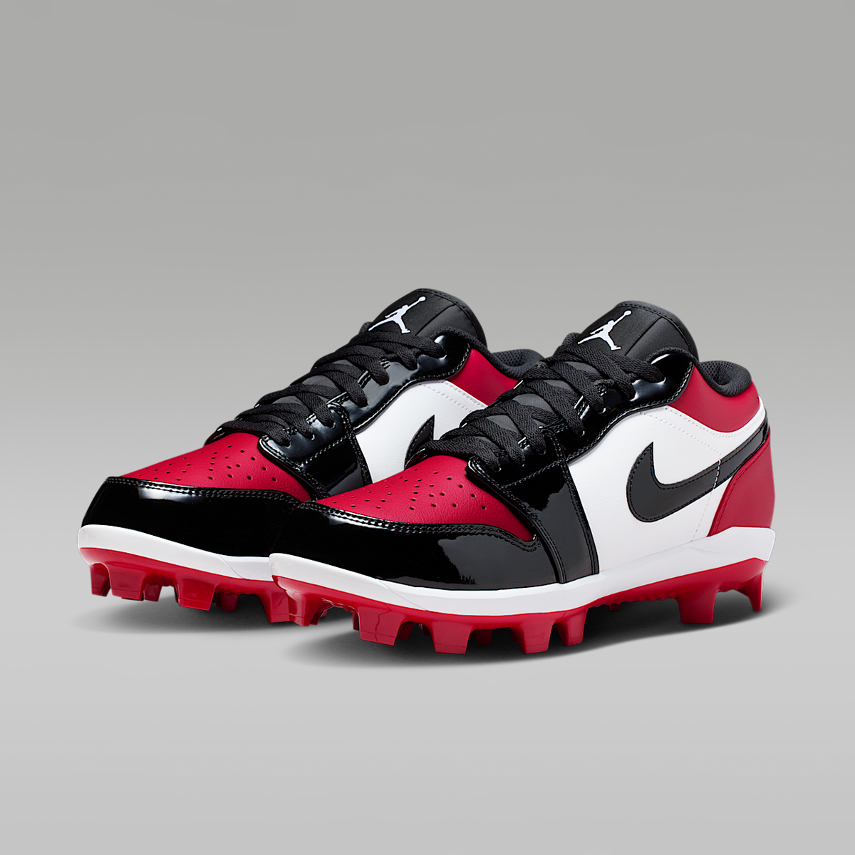 1 Retro MCS Low Men's Baseball Cleats Sneakers