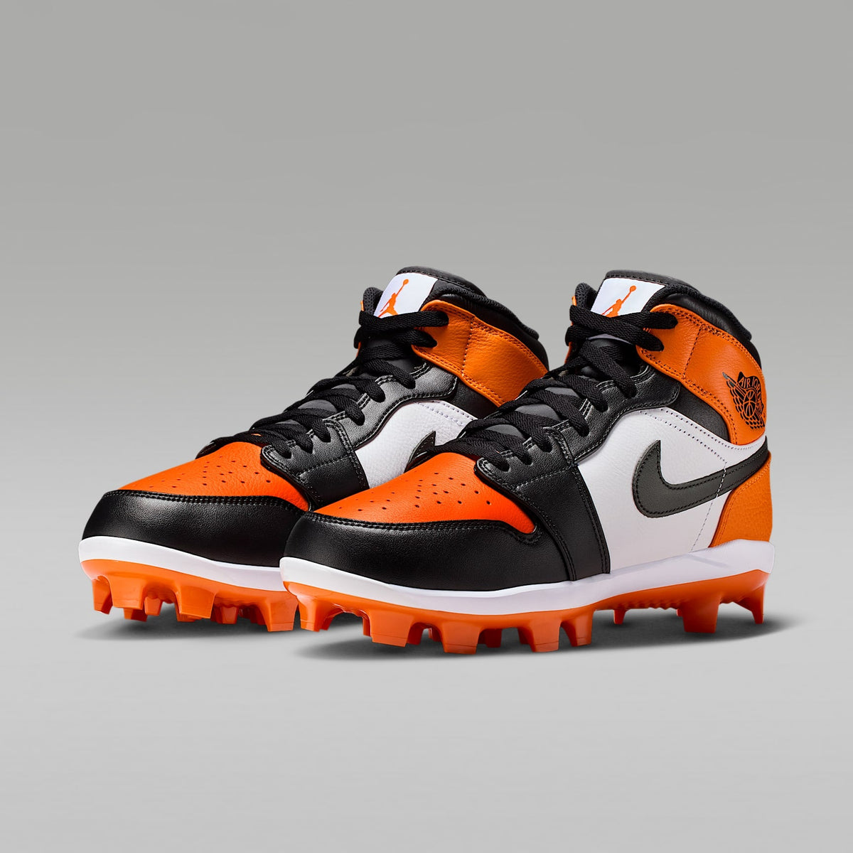 1 Retro MCS SE Men's Baseball Cleats Sneakers