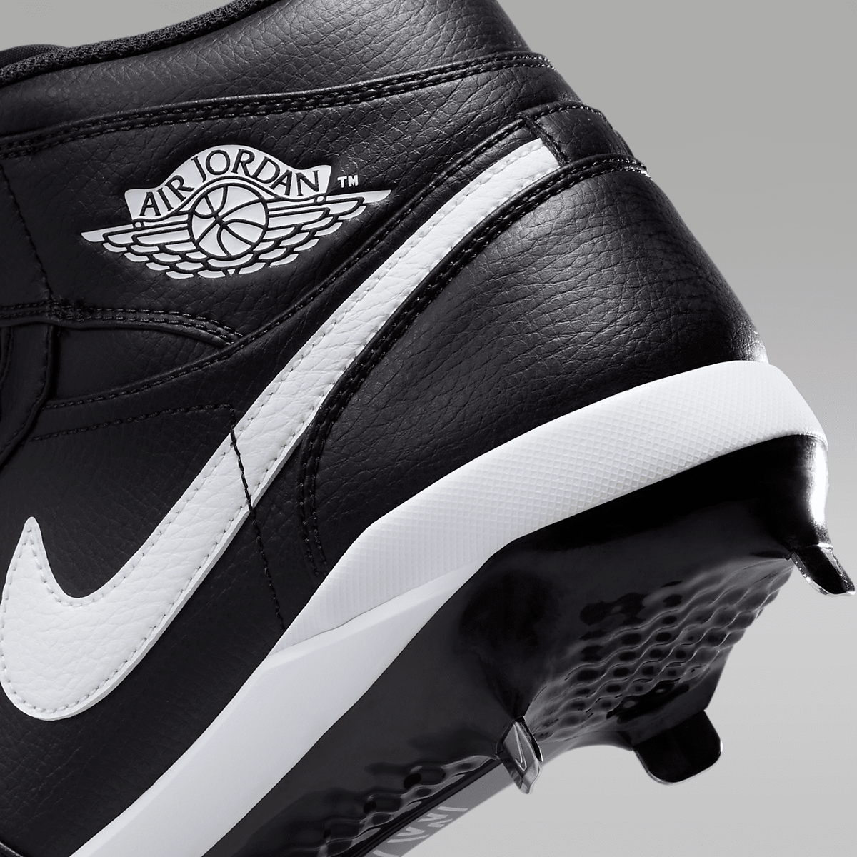 1 Retro Metal Men's Baseball Cleats Sneakers