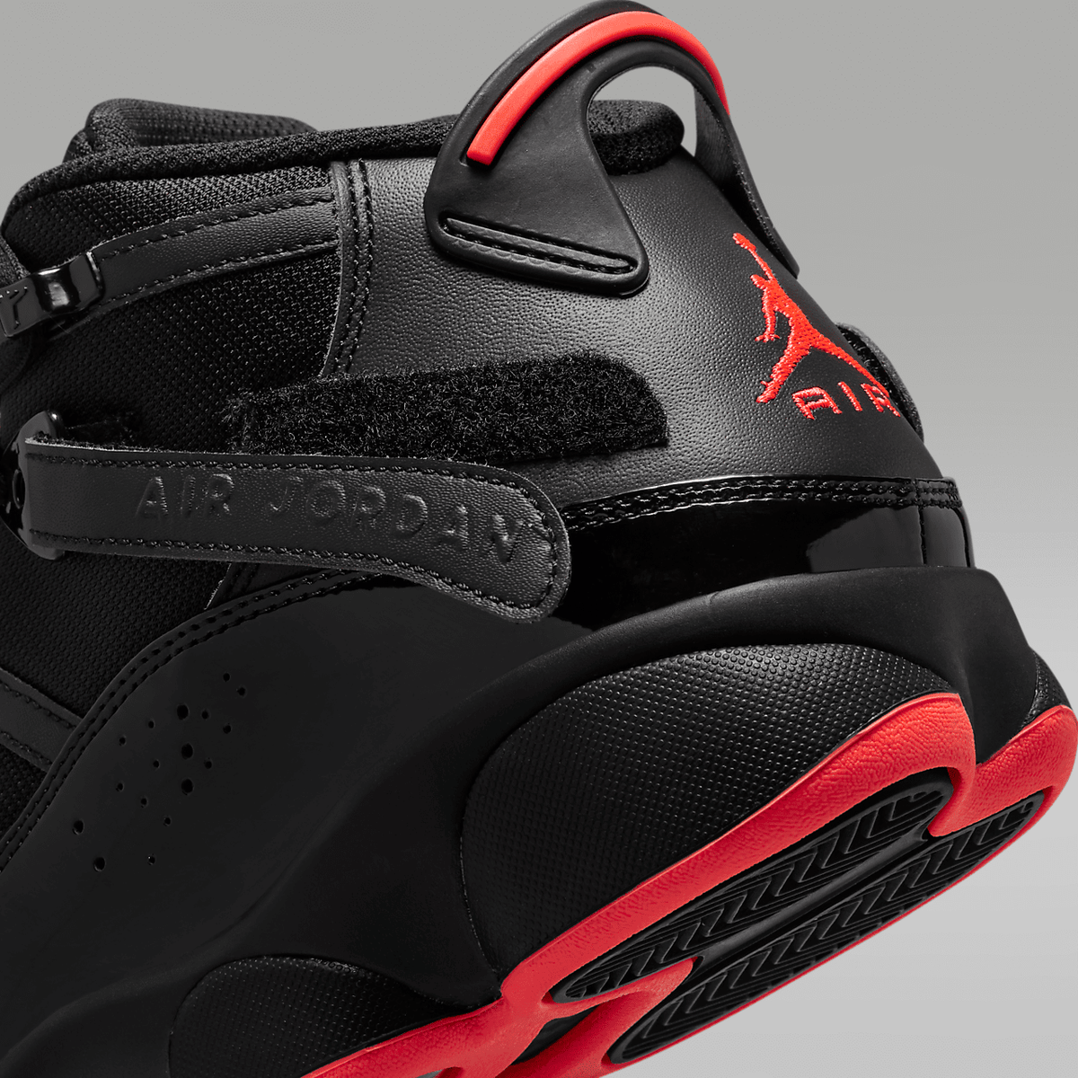 6 Rings Shoes