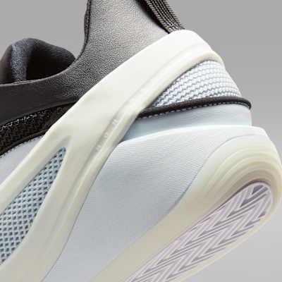 Luka 5 Basketball Sneakers