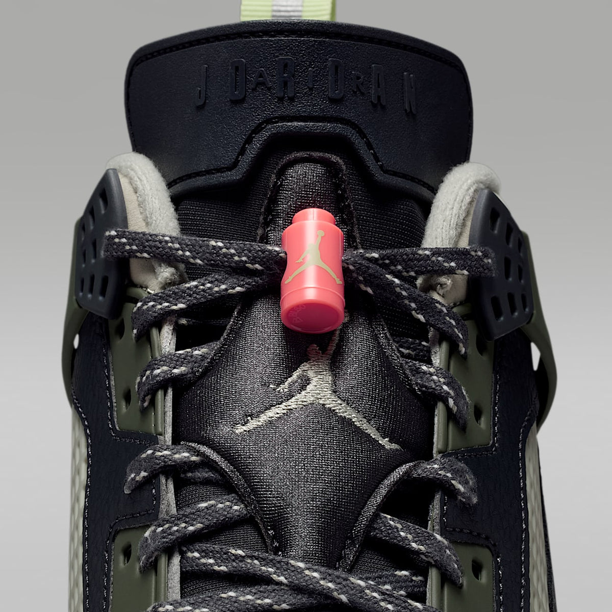 Spizike Low Shoes