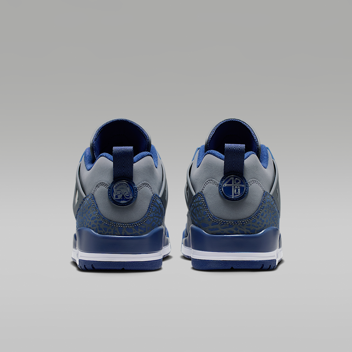 Spizike Low SE Sneakers