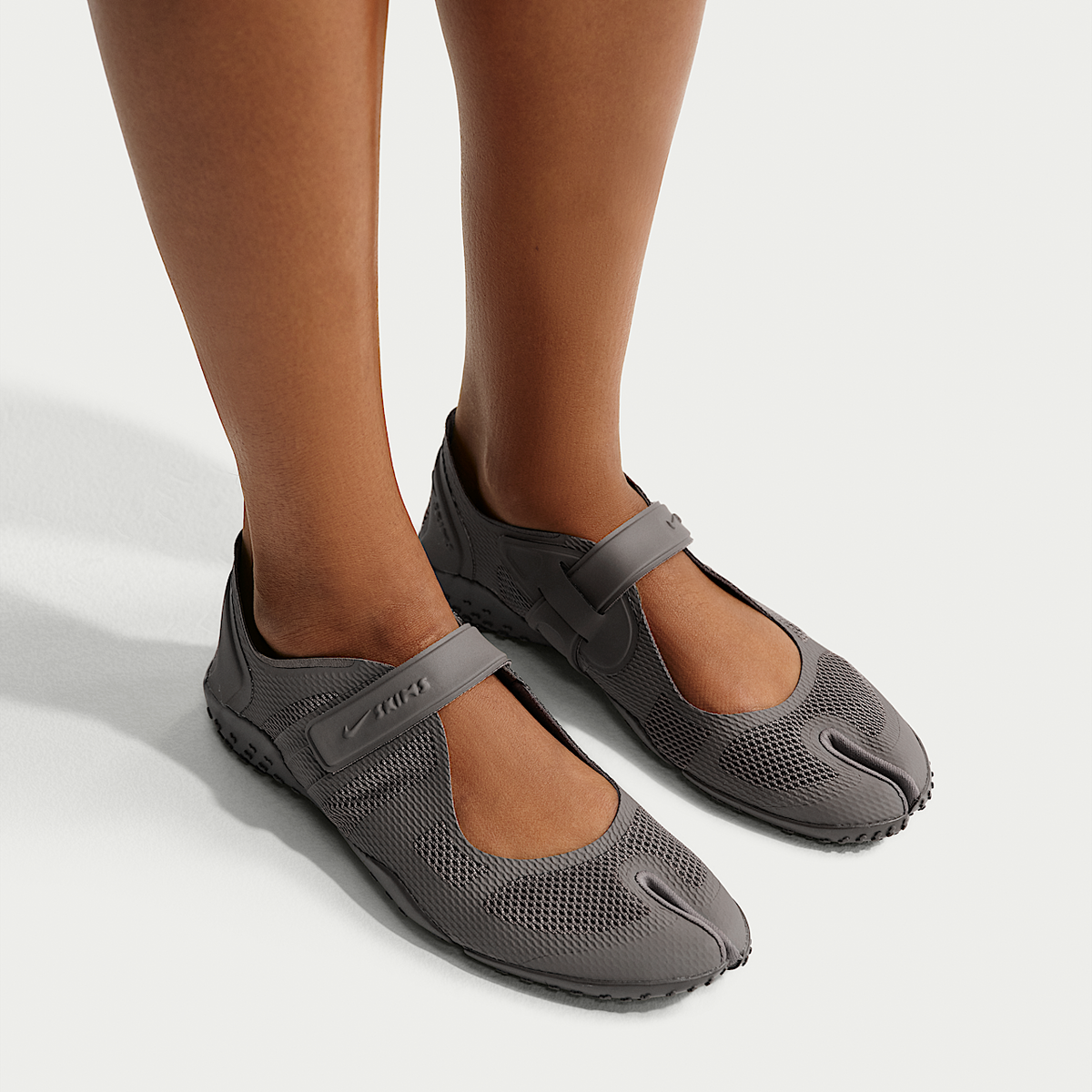 Nike SKIMS Rift Mesh Women's Shoes IZ5353-200