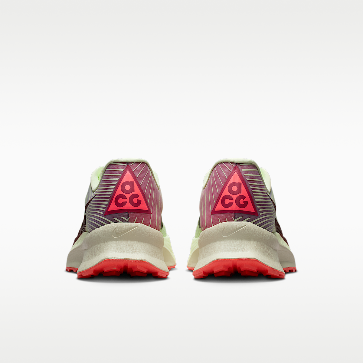 ACG Ultrafly Trail Trail Racing Sneakers