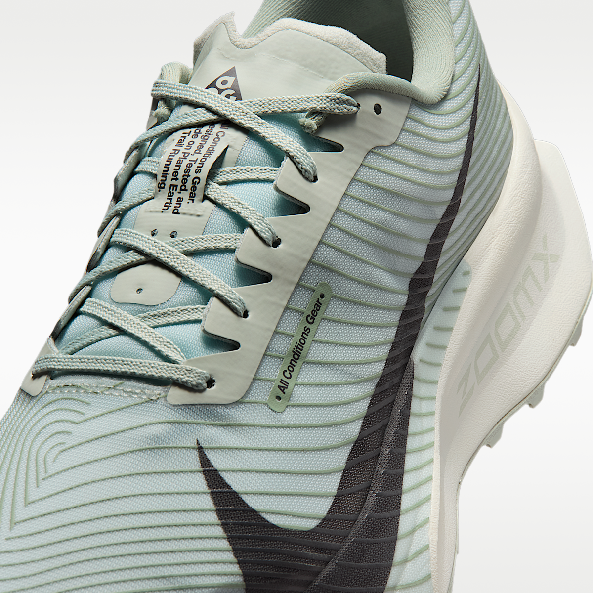ACG Ultrafly Trail Trail Racing Sneakers