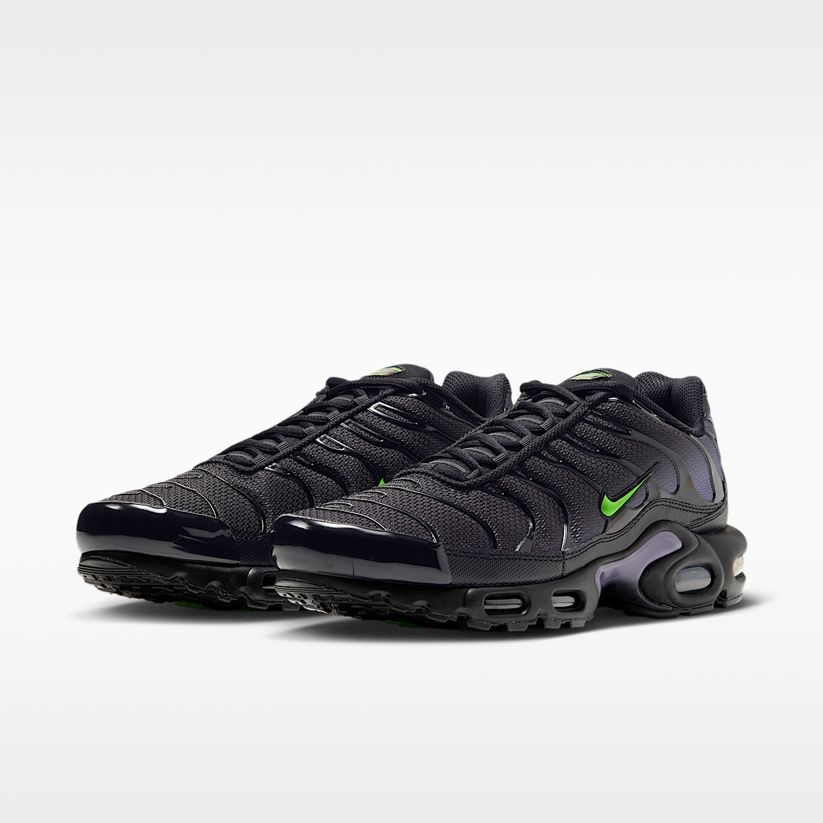 Nike Air Max Plus Men's Shoes DM0032-046