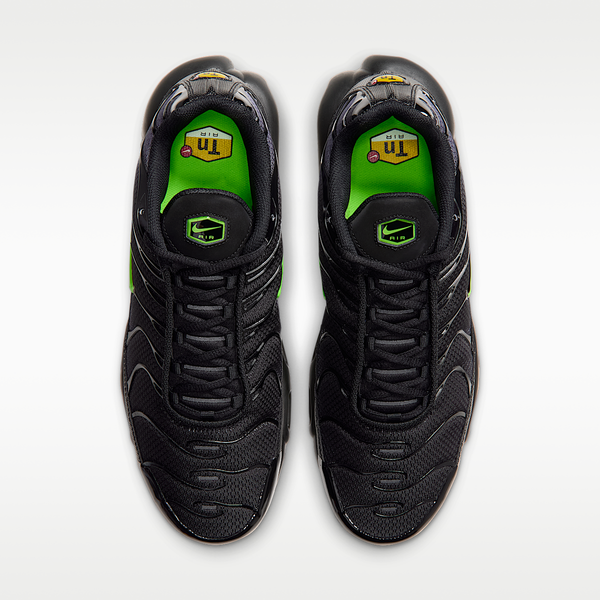 Nike Air Max Plus Men's Shoes DM0032-046