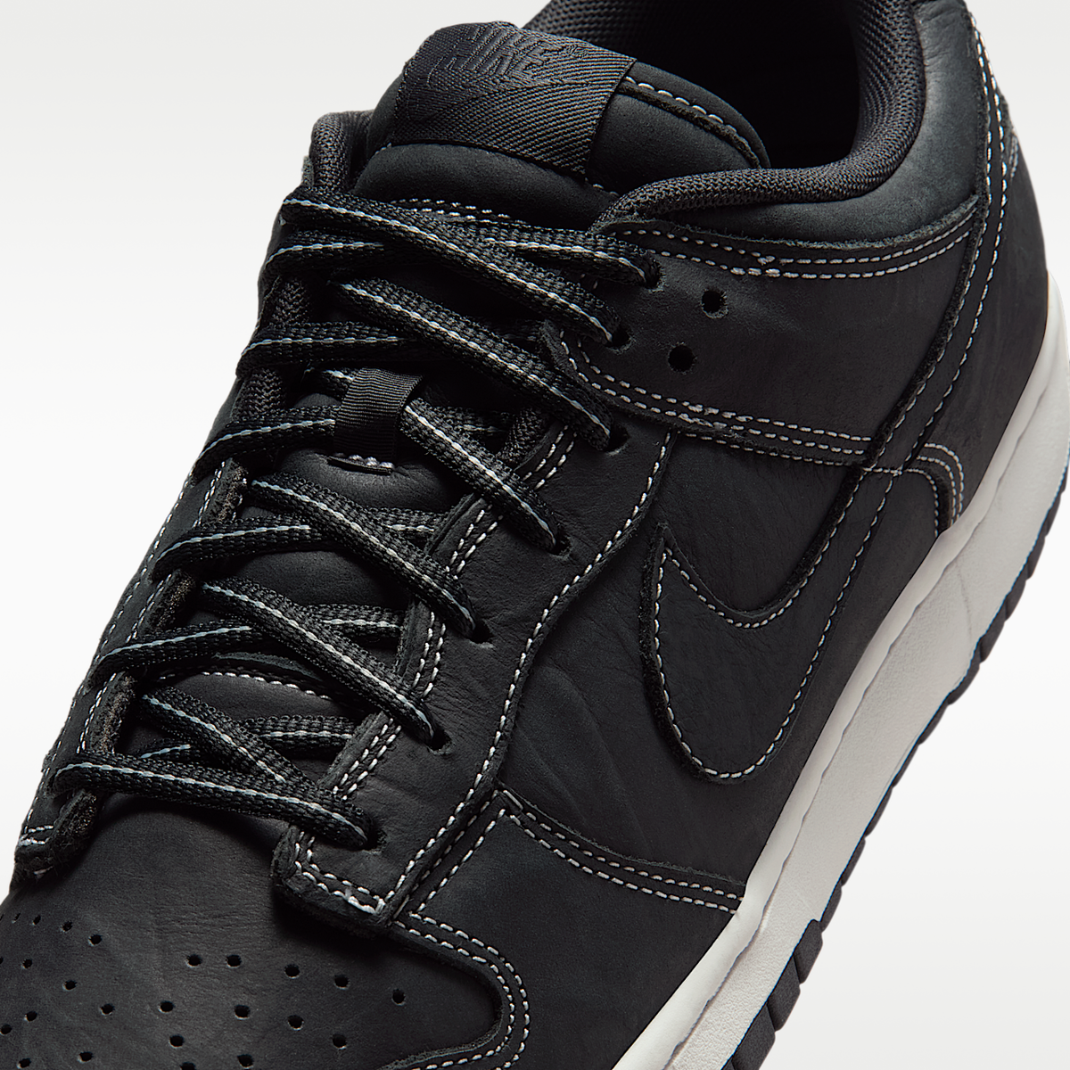 Dunk Low Shoes