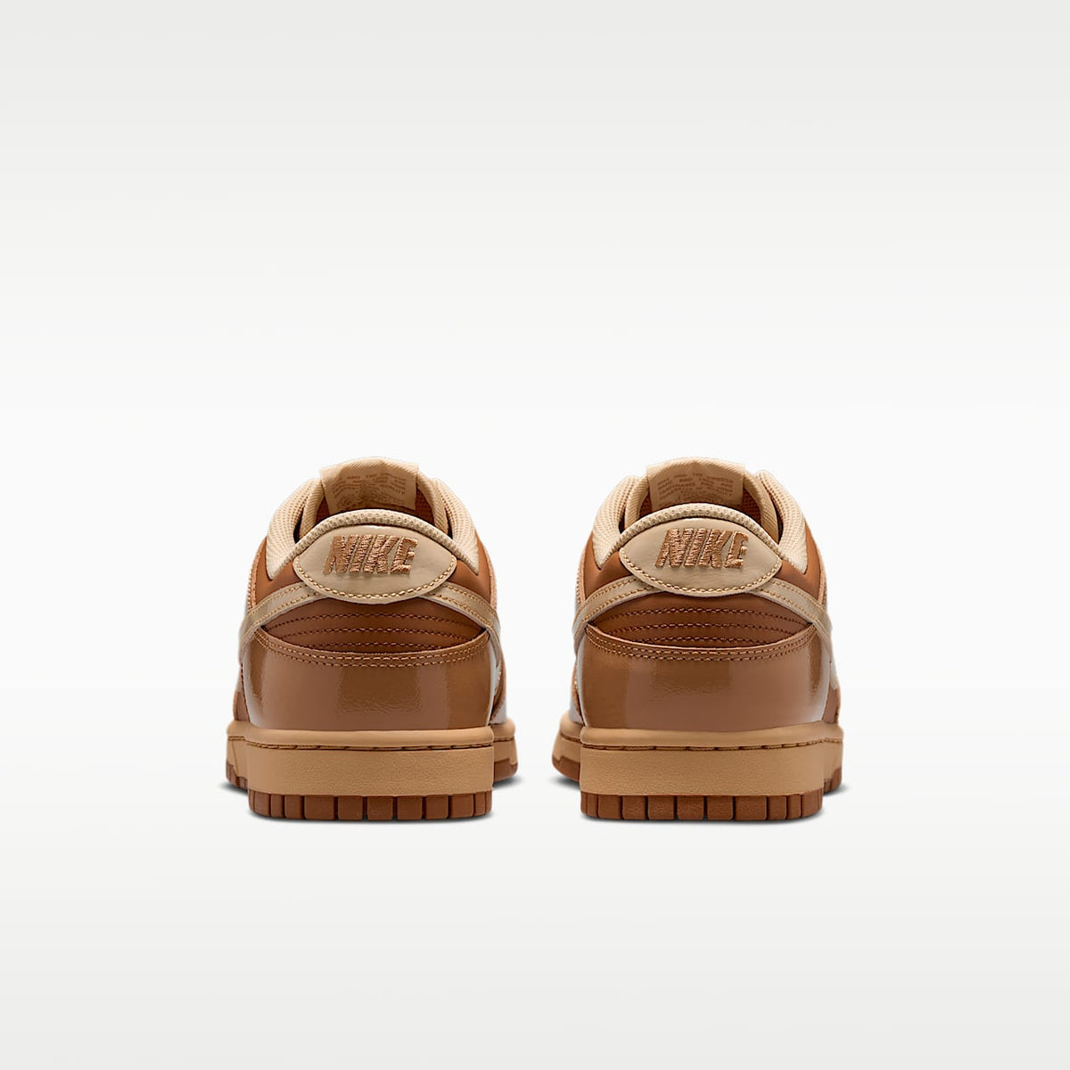 Dunk Low Retro Sneakers