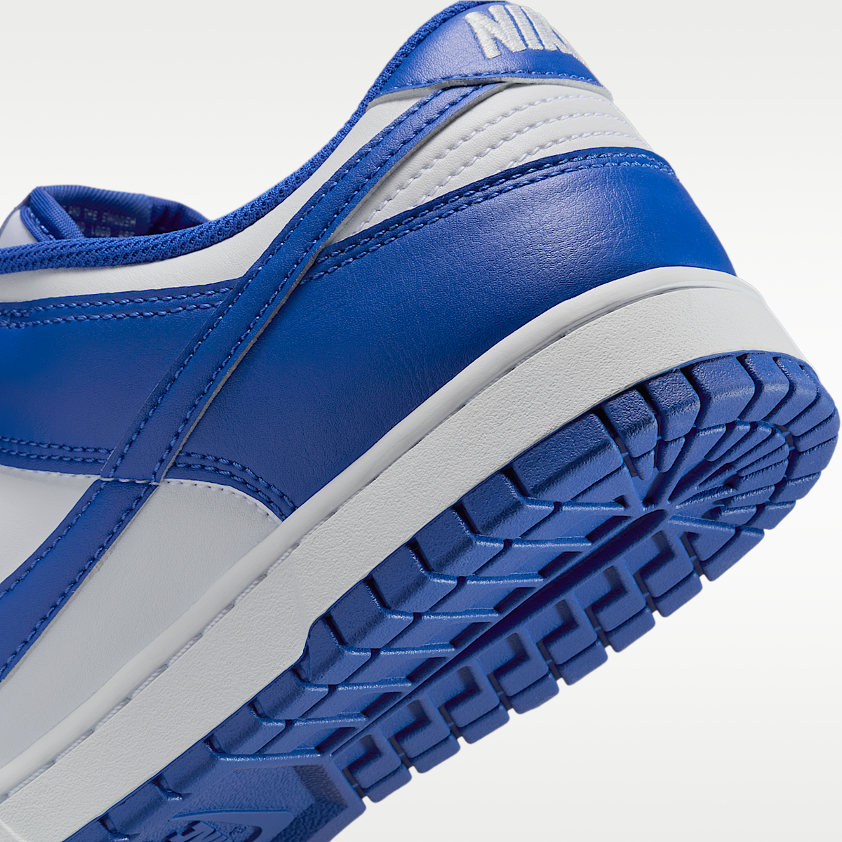 Dunk Low Retro Shoes