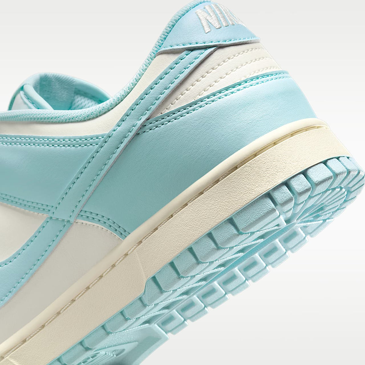 Dunk Low Retro Shoes