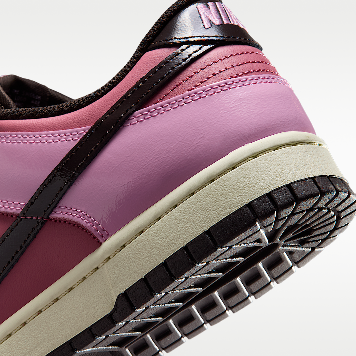 Dunk Low Retro Shoes