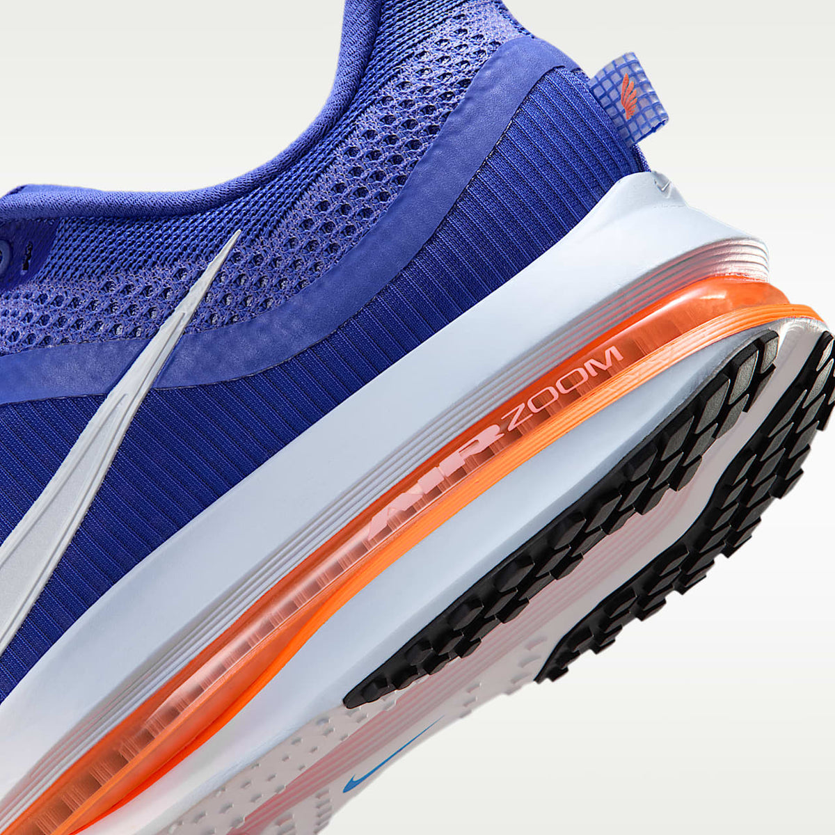 Pegasus Premium Men's Road Running Sneakers