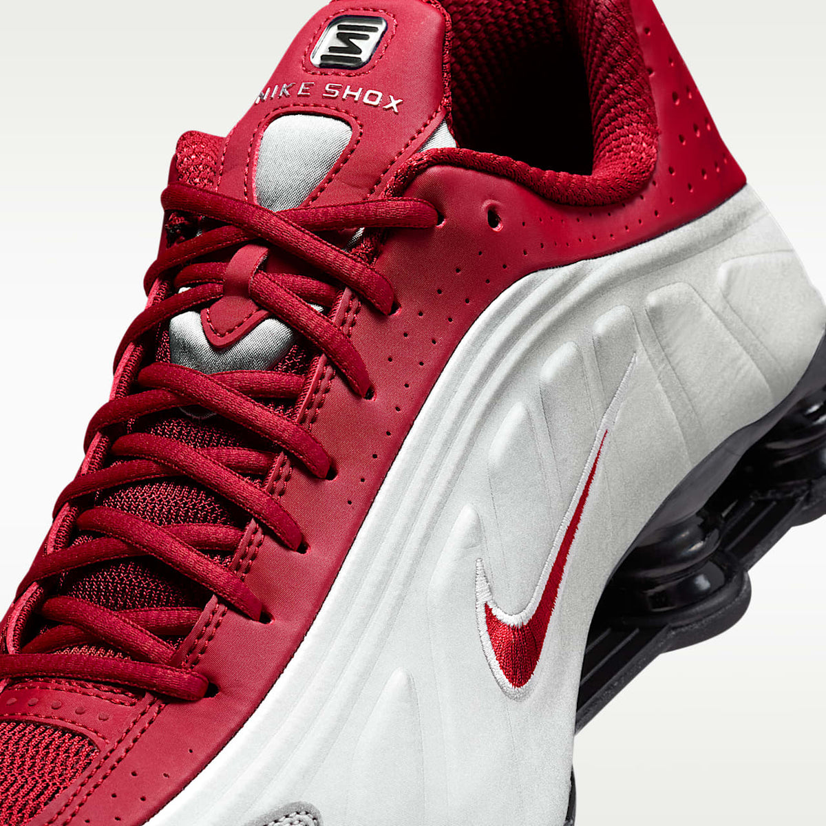 Shox R4 Shoes
