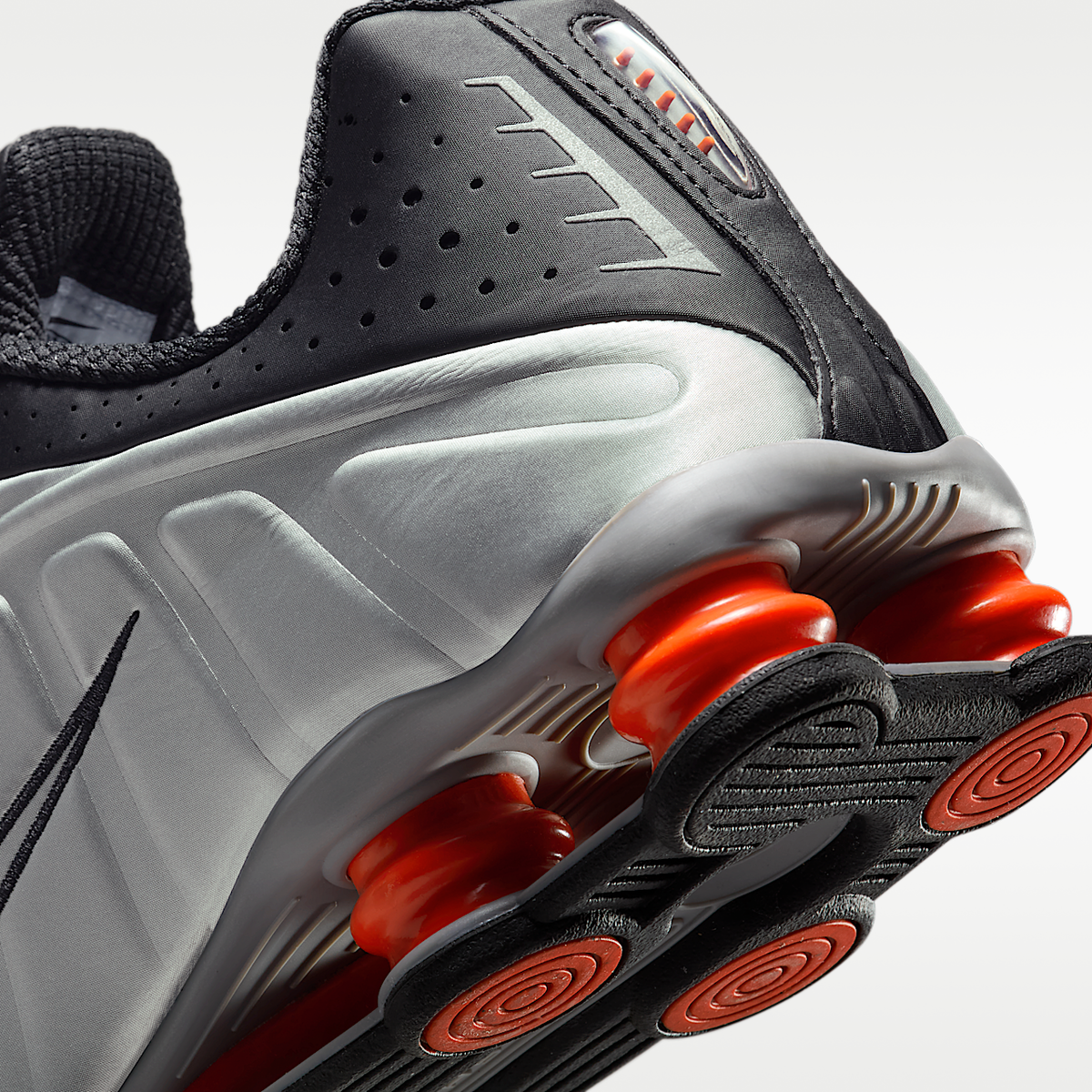 Shox R4 Shoes